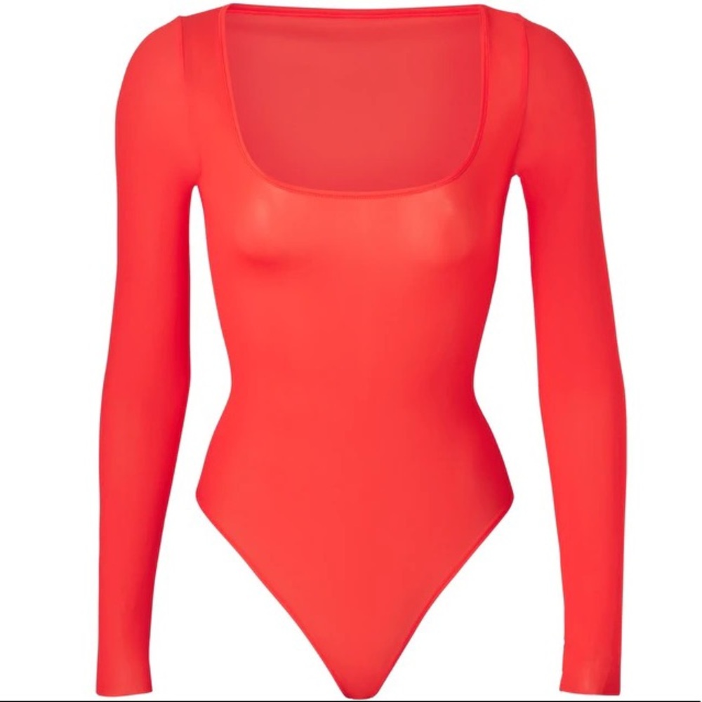 Skims Poppy Longsleeve Bodysuit size M